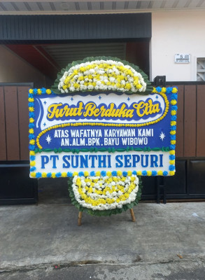 Papan Bunga Duka di Tiflen