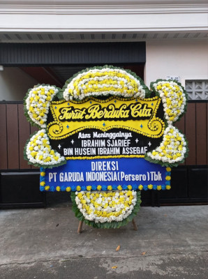Papan Bunga Duka di Tiflen